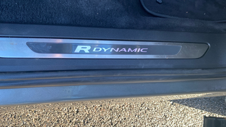 Land Rover Range Rover Evoque 2.0 D180 R-Dynamic HSE 5dr Auto Diesel Hatchback